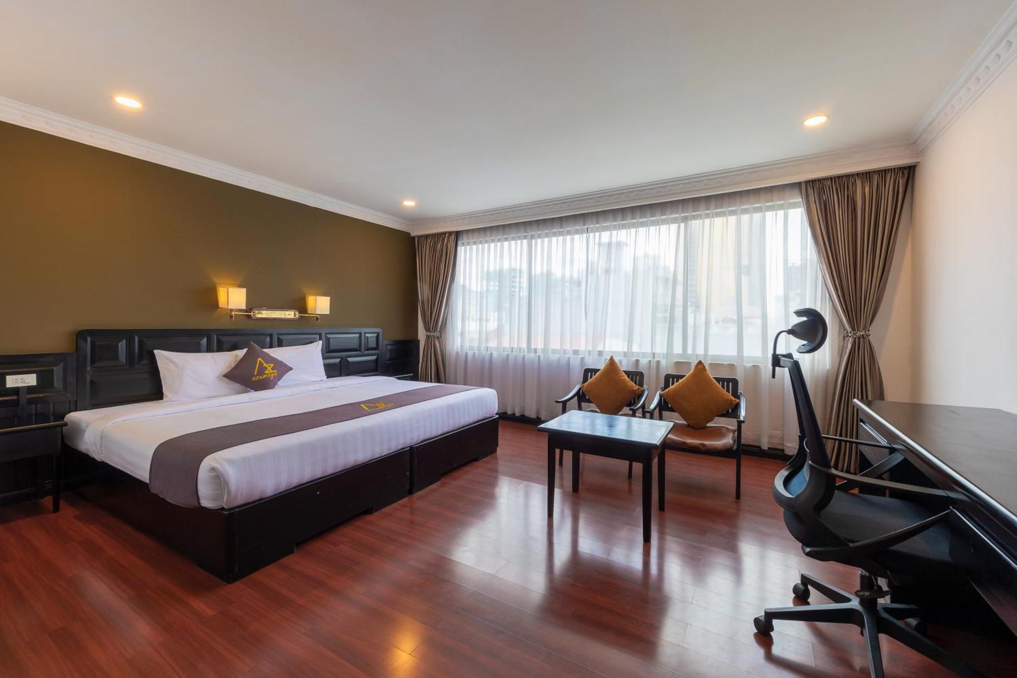 Azumaya Hotel Phnom Penh Exterior foto